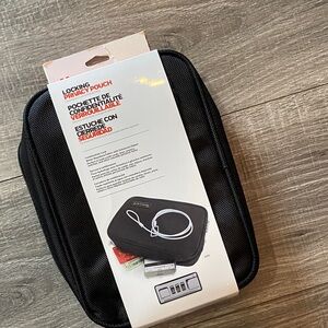 Honeywell Locking Privacy Pouch - Black